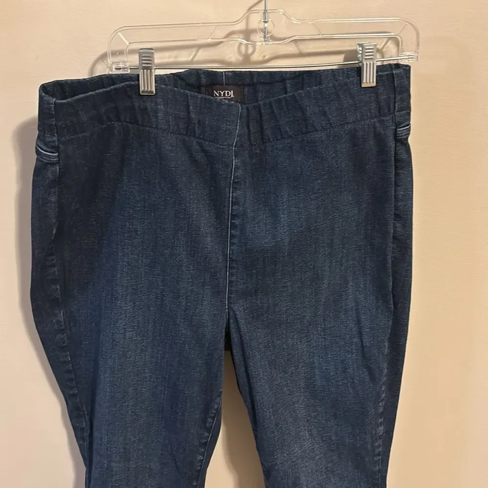 NYDJ pull on  Jeans with Straight Leg size 1x - Picture 2 of 7